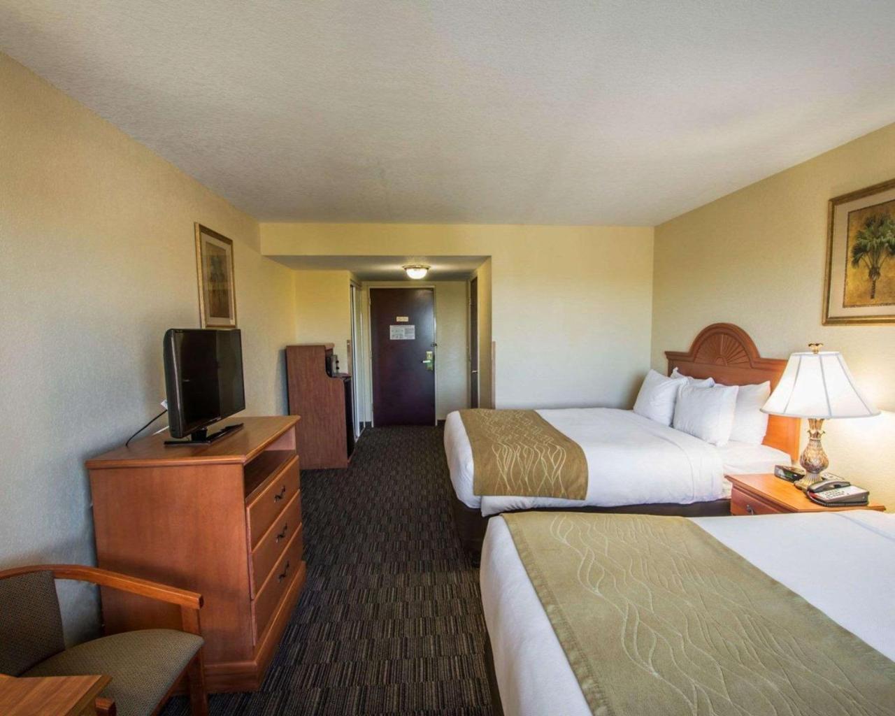 Comfort Inn & Suites Jupiter I-95 Bagian luar foto